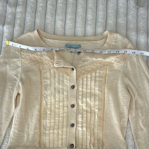 Ivory Cardigan Anthropologie - Picture 7 of 10